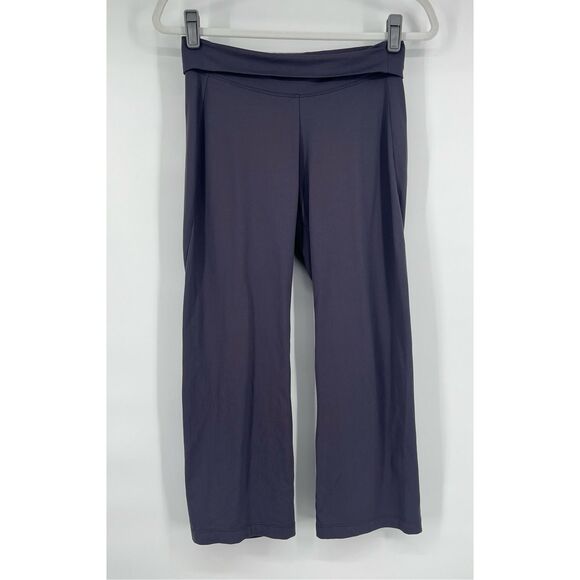 Patagonia Women size Small Cropped Yoga Pant Capri Gray Foldover Waist Slit Hem - Picture 2 of 11